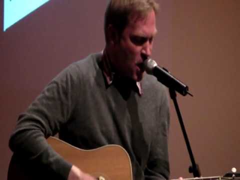 Thees Uhlmann Tomte singt Das hier ist Fussball - FC St_ Pauli_HD.avi