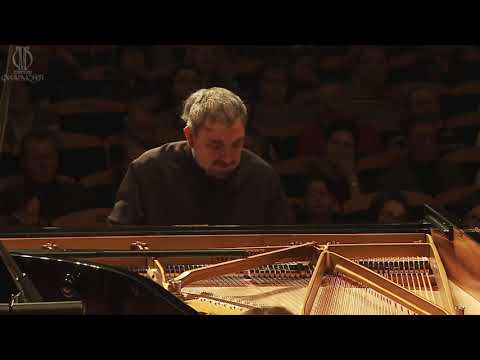 J. S. Bach - Concerto No. 7 for Piano and Orchestra in G minor, BWV 1058