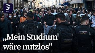 Proteste fallen auf Halloween, Polizei stellt 70.000 Beamte bereit