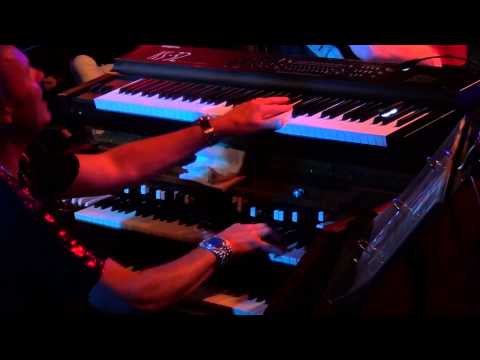 The Hollywood Allstars  "Sing A Simple Song - Live at the FTC"