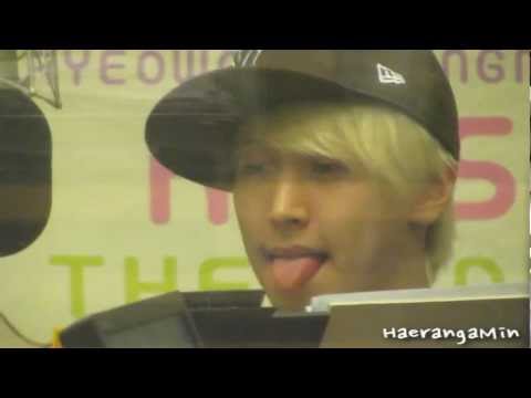 [Fancam] 120703 Sukira Sungmin - 성민 DJ의 발사이즈는?ㅎ