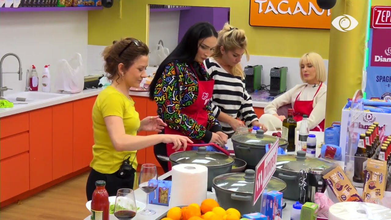 “Ta kesh për nder të më ndihmosh…”/ Egla 'përplaset' me Ilnisën: Po më plas vlerësimi veshëve…