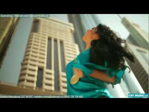 download lagu mp3 mp4 Siento El Ritmo Del Cuerpo Tocandome, download lagu Siento El Ritmo Del Cuerpo Tocandome gratis, unduh video klip Siento El Ritmo Del Cuerpo Tocandome