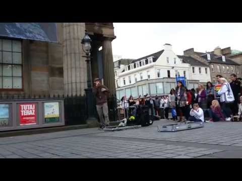 MC Xander Edinburgh Fringe Reggae Beatbox Street Performer
