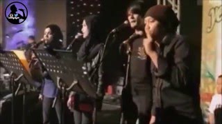 Download lagu Akim & The Majistret - Sisaku (Karaoke) mp3