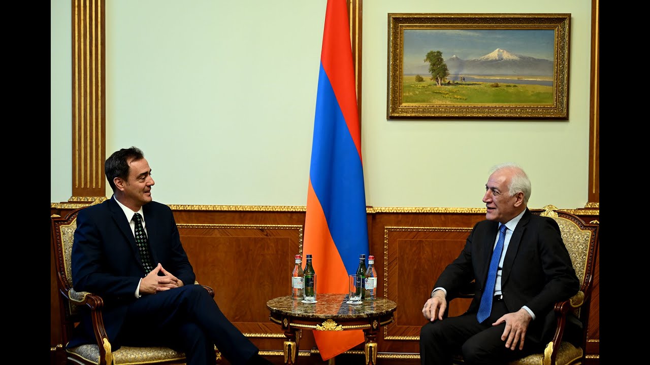 Əməkdaşlığın genişləndirilməsi məsələləri müzakirə edilib։ Vahagn Xaçaturyan Argentina səfirini qəbul edib