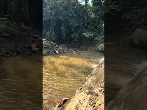 Cachoeira da usina Ervália MG