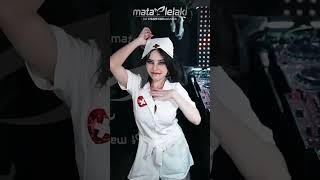 Download lagu Goyangnya DJ Nissa Emang Gaada Lawan! 💃🏼 #shorts #breakbeat mp3 Download lagu Goyangnya DJ Nissa Emang Gaada Lawan! 💃🏼 #shorts #breakbeat mp3