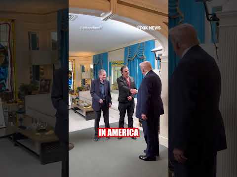 ALL SHOOK UP: Trump tours Graceland, home of Elvis Presley #trump #shorts #elvispresley #graceland