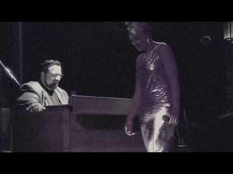 Chris Botti ft Sy Smith and Joey DeFrancesco - Embraceable You