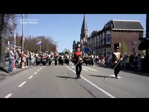 Adest Musica Sassenheim - Bloemencorso 2018 (1)