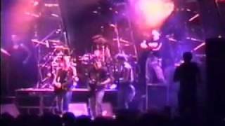 4/15 - Titãs ao vivo com Cesar Gavin no baixo &quot;Agonizando&quot; em Pato Branco (1994)