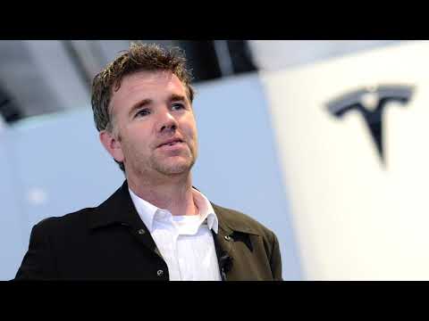 想要：設計師讓特斯拉更中國化 (Wanted: designer to make Teslas more Chinese)