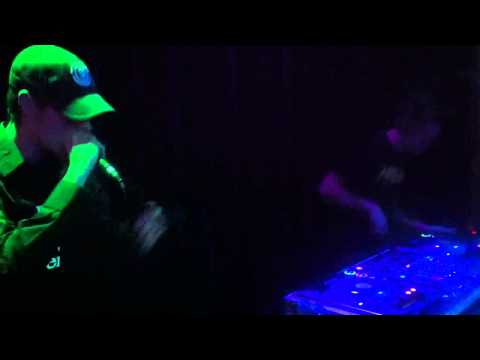 Infest b2b Leonux at the Spread the Bass suite, Wormhole 10-11-2012