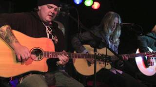 Black Stone Cherry - Lonely Train (live and acoustic)