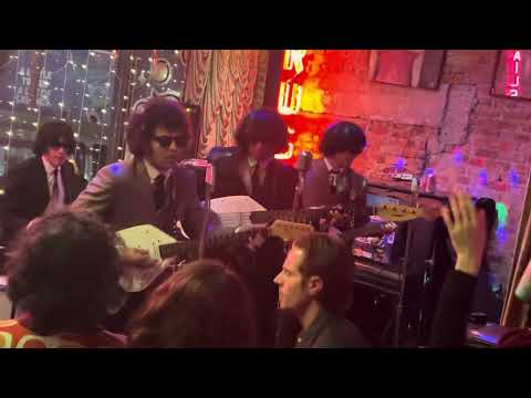 Wyld Gooms - Crawling Back to Me