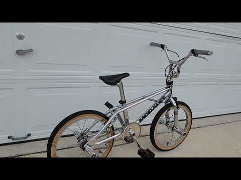 newly built, Morales Flatland bmx walk-around