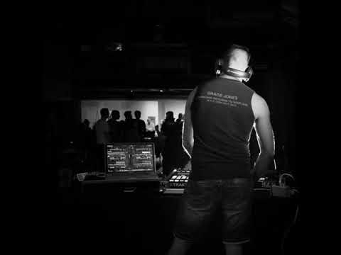 Beyoncé Vs. Kelis - Can You Move My Milkshake? (JaysonSpankFiercenessMix)