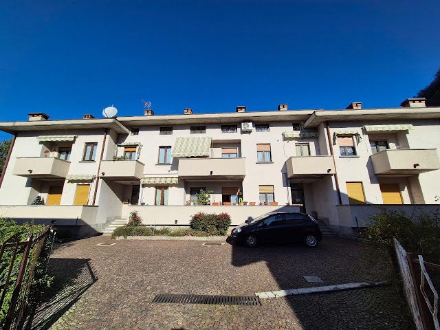 A DERVIO, LUMINOSO APPARTAMENTO CON BALCONE