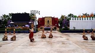 preview picture of video 'โรงเรียนบ้านมะขามแสดงงานรำลึกพระยาไกรภักดีฯ ปี2560'