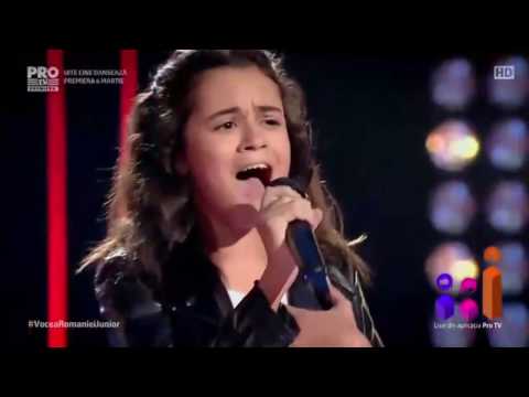 The Voice Kids Romania 2017 - Ana Maria Tirca (Something's Got a Hold On Me)