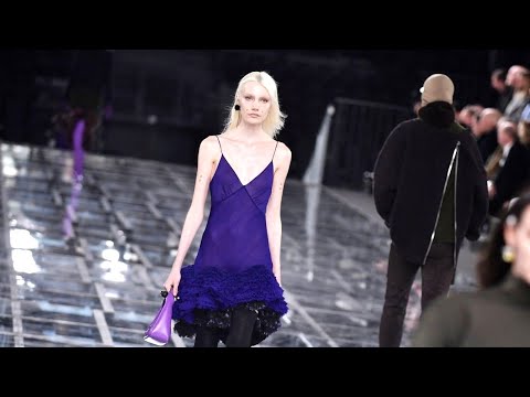 GIVENCHY - FALL WINTER 2022 / 23 - PARIS FW22