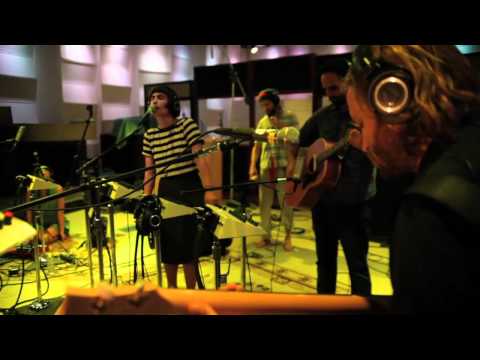 EDWARD SHARPE & THE MAGNETIC ZEROS - FIRE & WATER (RIVER OF LOVE) (iTUNES SESSION)
