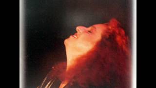 CIDA MOREYRA TEMPO E ARTISTA