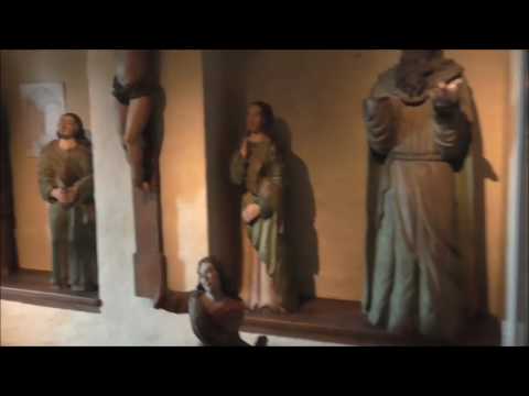 Vreta kloster kyrka -  kyrkogård och interiör