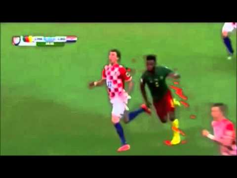 Alex Song Red Card vs Croatia