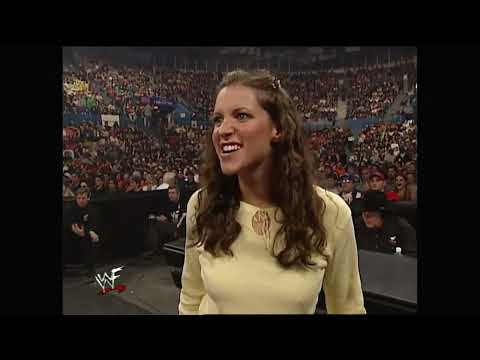 Triple H w/Stephanie McMahon vs Rikishi. WWE Monday Night RAW. March 6, 2000.