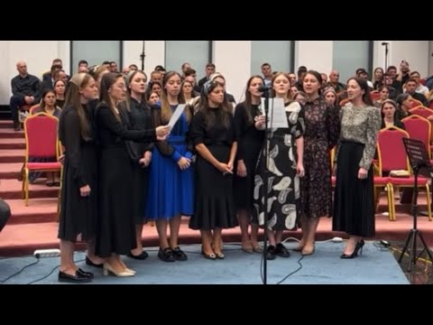 Grup fete vicov • Suna lung trompeta arhanghelului sfânt