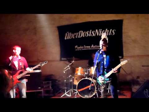 Wehrlos -  À ton Côté