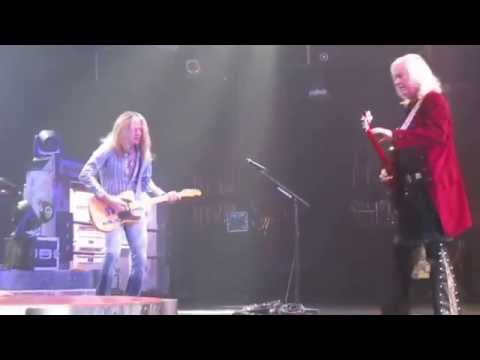 Raiding The Rock Vault  Honkey Tonk Woman   11/19/15