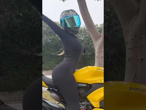 dancing with ducati 💗