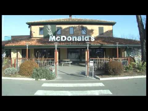 RIMINI: Tentano furto al McDonald's. Sorpresi in piena notte 6 banditi - VIDEO