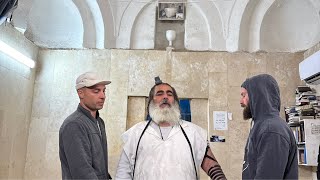 ‏ הרב שלום סבג שידור חי ט באדר (הרב שלום סבג) - התמונה מוצגת ישירות מתוך אתר האינטרנט יוטיוב. זכויות היוצרים בתמונה שייכות ליוצרה. קישור קרדיט למקור התוכן נמצא בתוך דף הסרטון