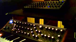 Video thumbnail for FUTURE RETRO XS SEMI MODULAR ANALOG SYNTHESIZER by Synthguru