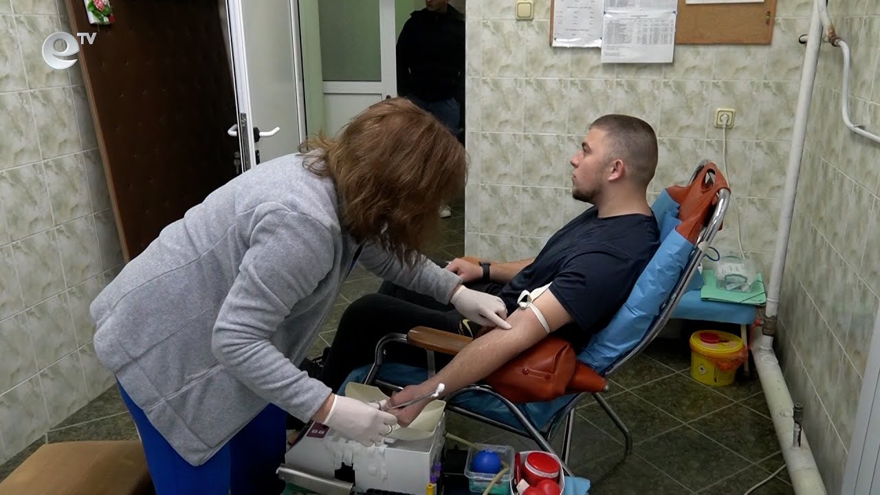 Ученици от Духовното училище в Момчилград дариха безвъзмездно кръв
