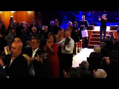 34)- Avora(Portugali ) Donika Pecollari me Saz'iso ftuar ne Festival "Inmaterial.