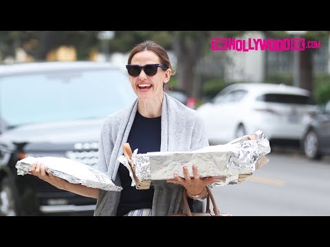 download lagu mp3 mp4 Jennifer Garner Ben Affleck Just Jared, download lagu Jennifer Garner Ben Affleck Just Jared gratis, unduh video klip Jennifer Garner Ben Affleck Just Jared