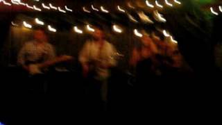 Gin Betty rocks Shanty Town 9 12 09 026