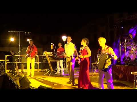 Un Bacio a - Paolo e Daniela band