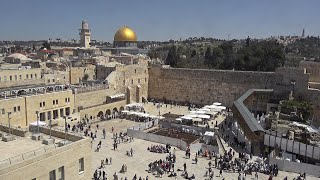EarthCam brengt u live naar de Westelijke Muur. Bekijk dit vredige tafereel terwijl elders oorlog woedt.