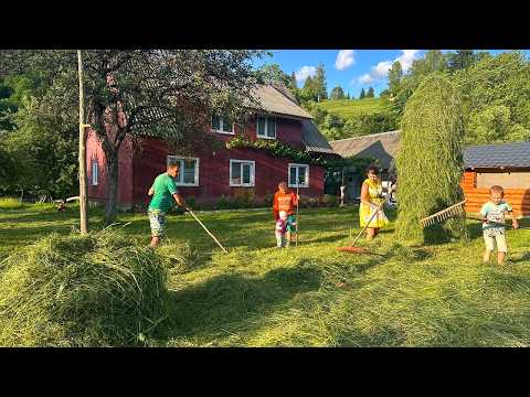 Family Life in the Mountains 🏔️ | Hand Mowing, Homemade Hot Dogs & Farm Fun with 4 Kids 🐄🌭🐇
