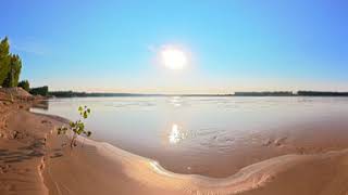 黄河边，看流水不绝 watch the water flow endlessly