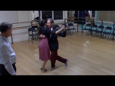 Argentine Tango beginner class with Miranda: walking and changes of speed