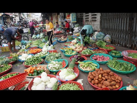Walk Around Street Market @Chhbar Ampov - Morning Daily LifeStyle of Vendors Selling Food  in Market