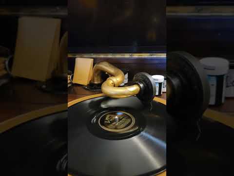 Can't Love You Anymore - (Janet Blair) Hal Kemp Orchestra Victor Records #26576 1940