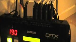 Video thumbnail for Yamaha DTX 520 K Electronic Drum Set Review + How To Create Custom Kits by chazzyboy1234